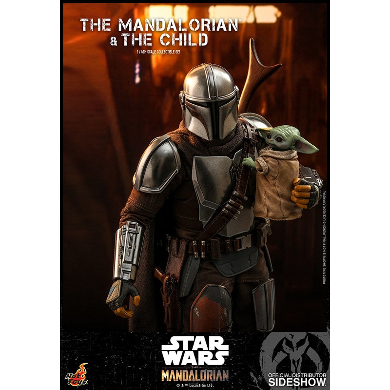 Hot Toys Mandalorian and the Child